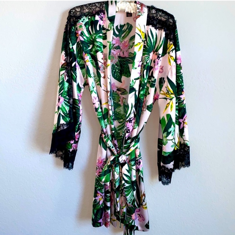 NWT Victoria’s Secret tie robe kimono pajama tropic paradise lace - Picture 3 of 5